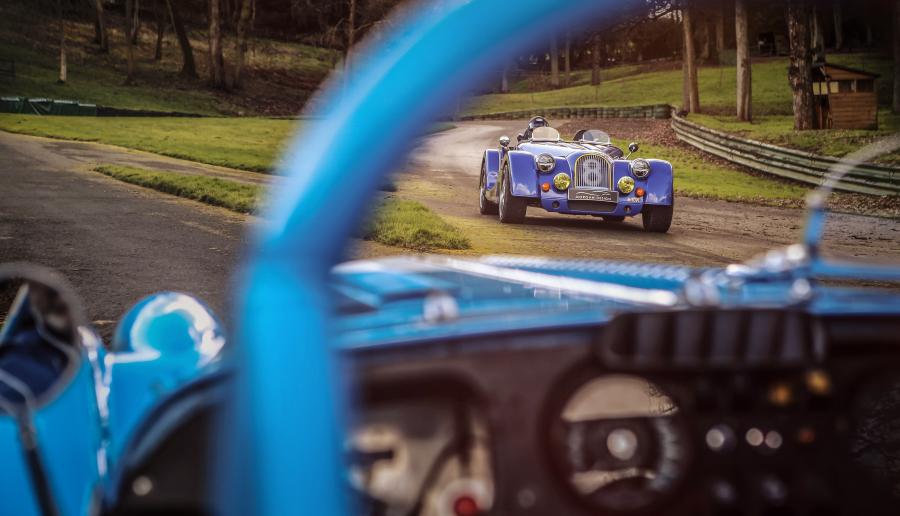 Панель приборов Morgan Plus 8 50th Anniversary 2018 года  (фото 6 из 13)